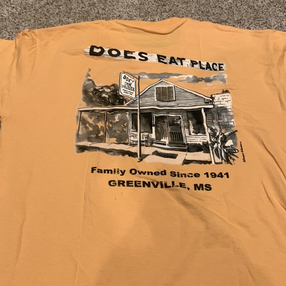 Does eat vintage shirt